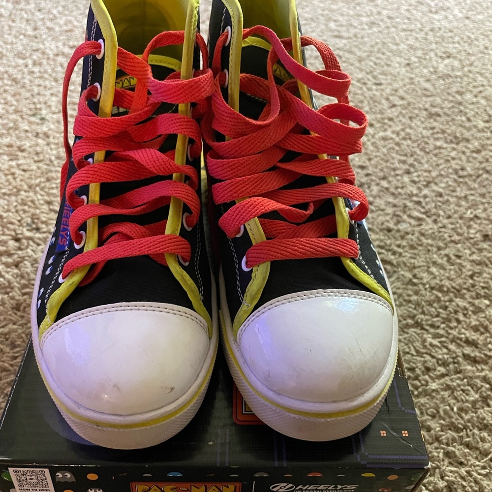 Heelys PAC Man sneakers